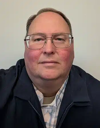 headshot of Bob
